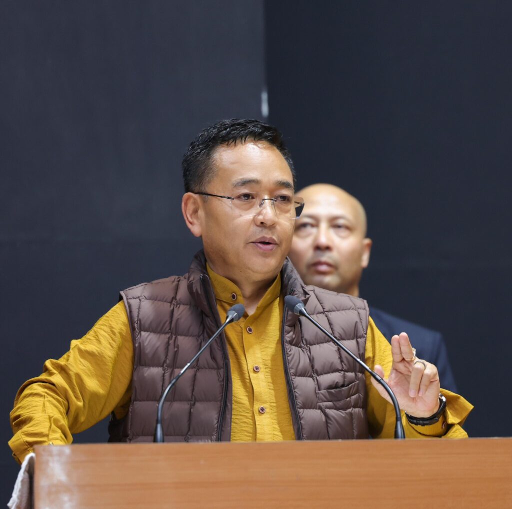 शनिबार र आइतबार निजी सवारी साधनमा ODD-EVEN नियम लागू नहुने : मुख्यमन्त्री प्रेमसिंह तामाङको जानकारी